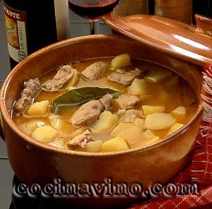 CAZUELA DE AT�N CON PATATAS